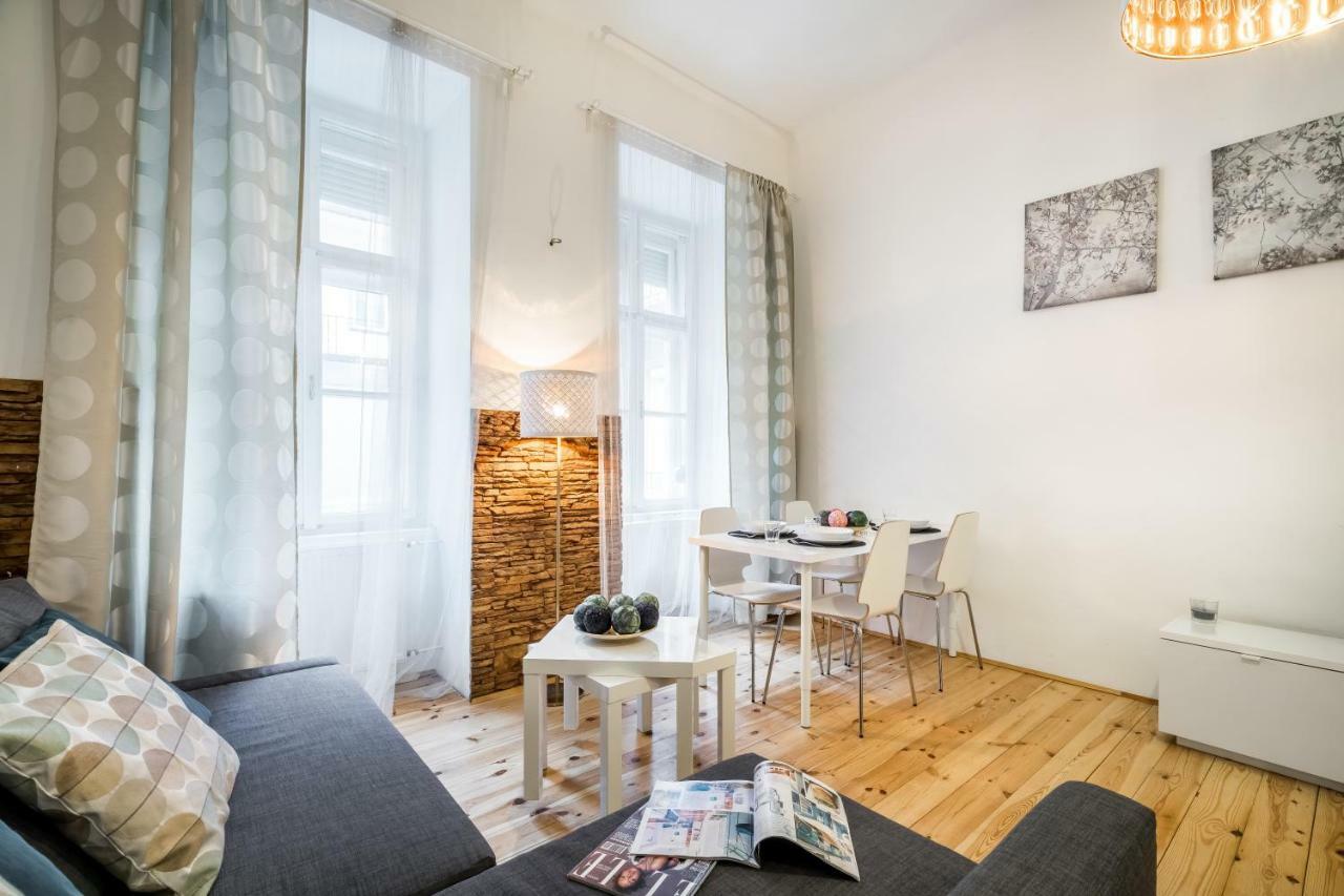 Bpr Bright Sapphire Apartment ブダペスト エクステリア 写真